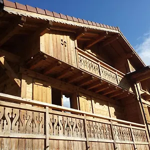 magnifique-chalet-au-coeur-du-village-du-reposoir.hotels-rhonealpes.com/